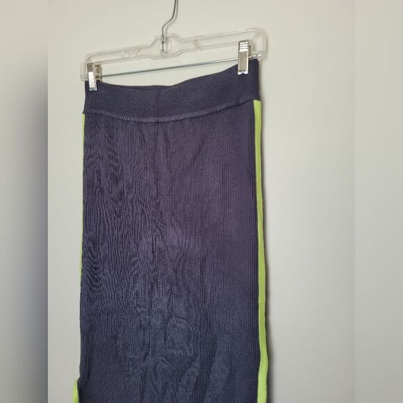 Anthropologie Ribbed Knit Skirt Sporty Midi Sleek Loungewear Ribknit Gray Medium - Picture 8 of 12